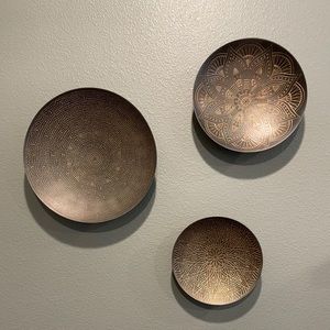 ❌SOLD❌ Set of 3 Etched Wall Discs